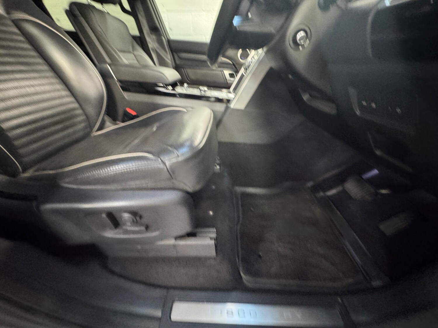 Used Land Rover Discovery 2017 for sale - 77549403: Photo 56