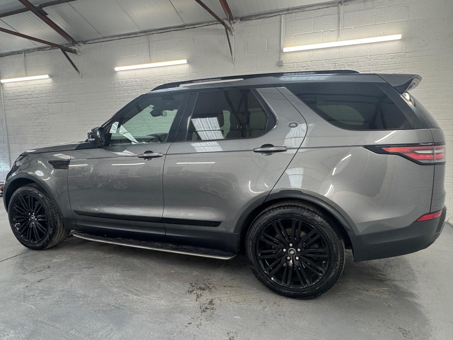 Used Land Rover Discovery 2017 for sale - 77549403: Photo 58