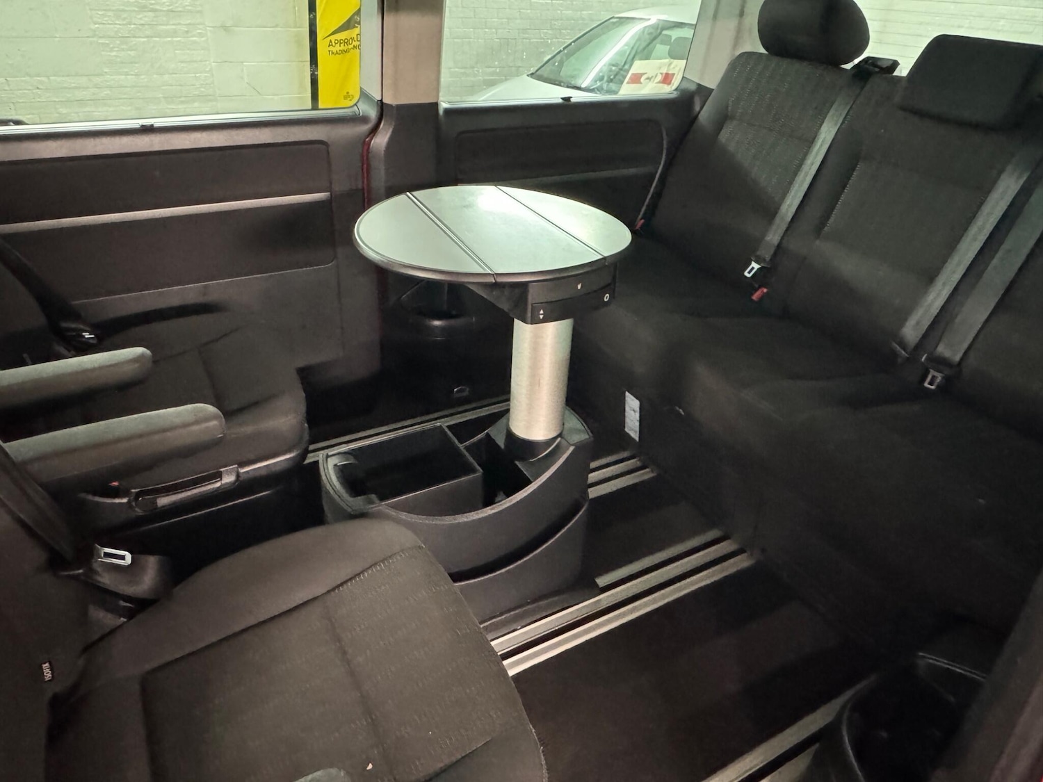 Used Volkswagen Caravelle 2017 for sale - 76499999: Photo 23