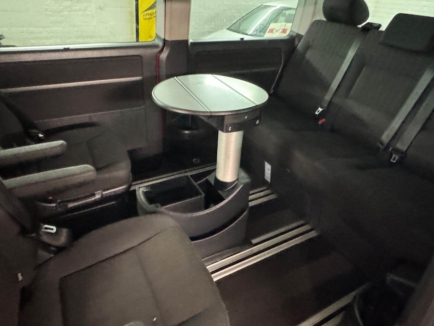 Used Volkswagen Caravelle 2017 for sale - 76499999: Photo 24