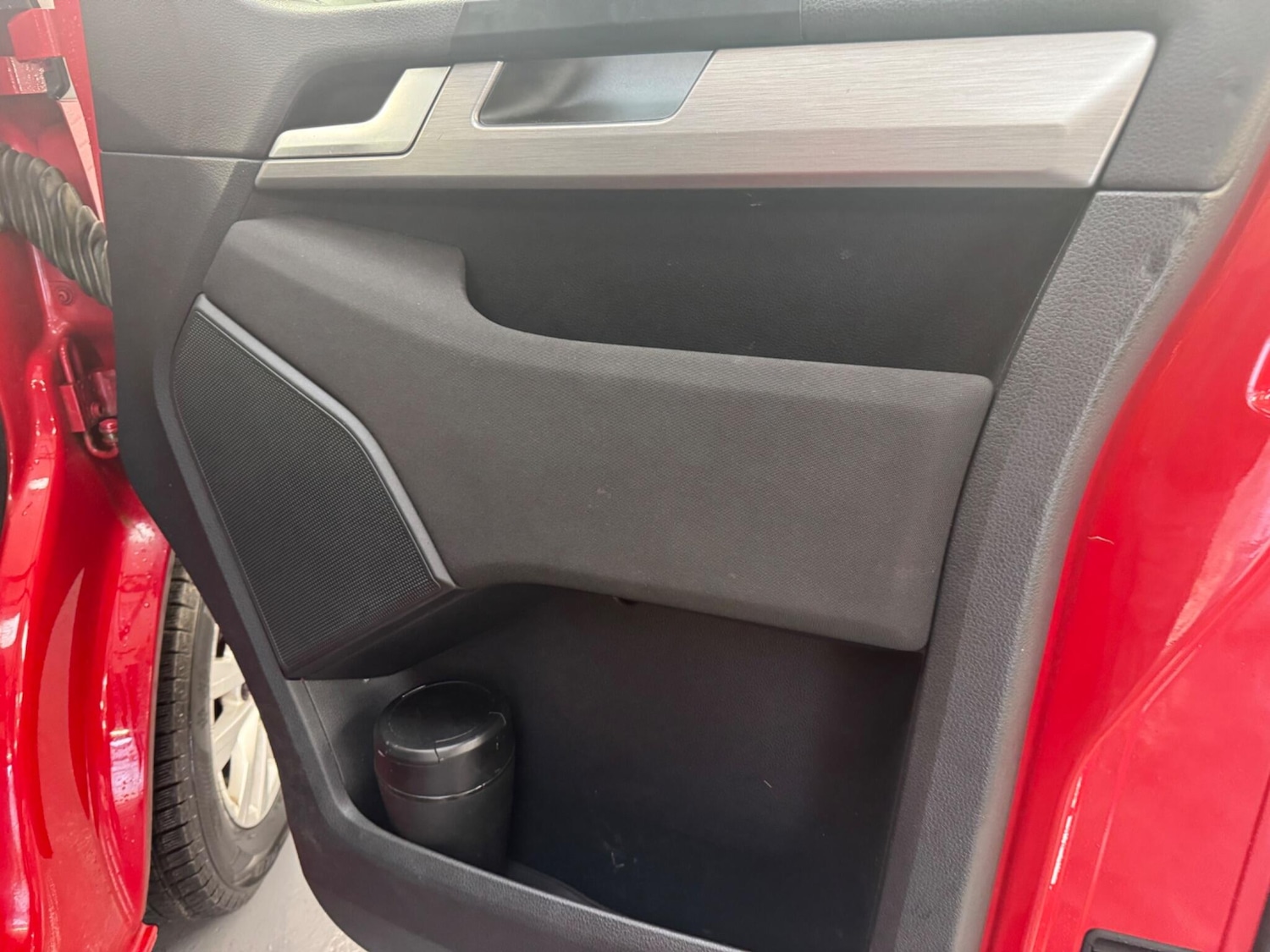 Used Volkswagen Caravelle 2017 for sale - 76499999: Photo 37