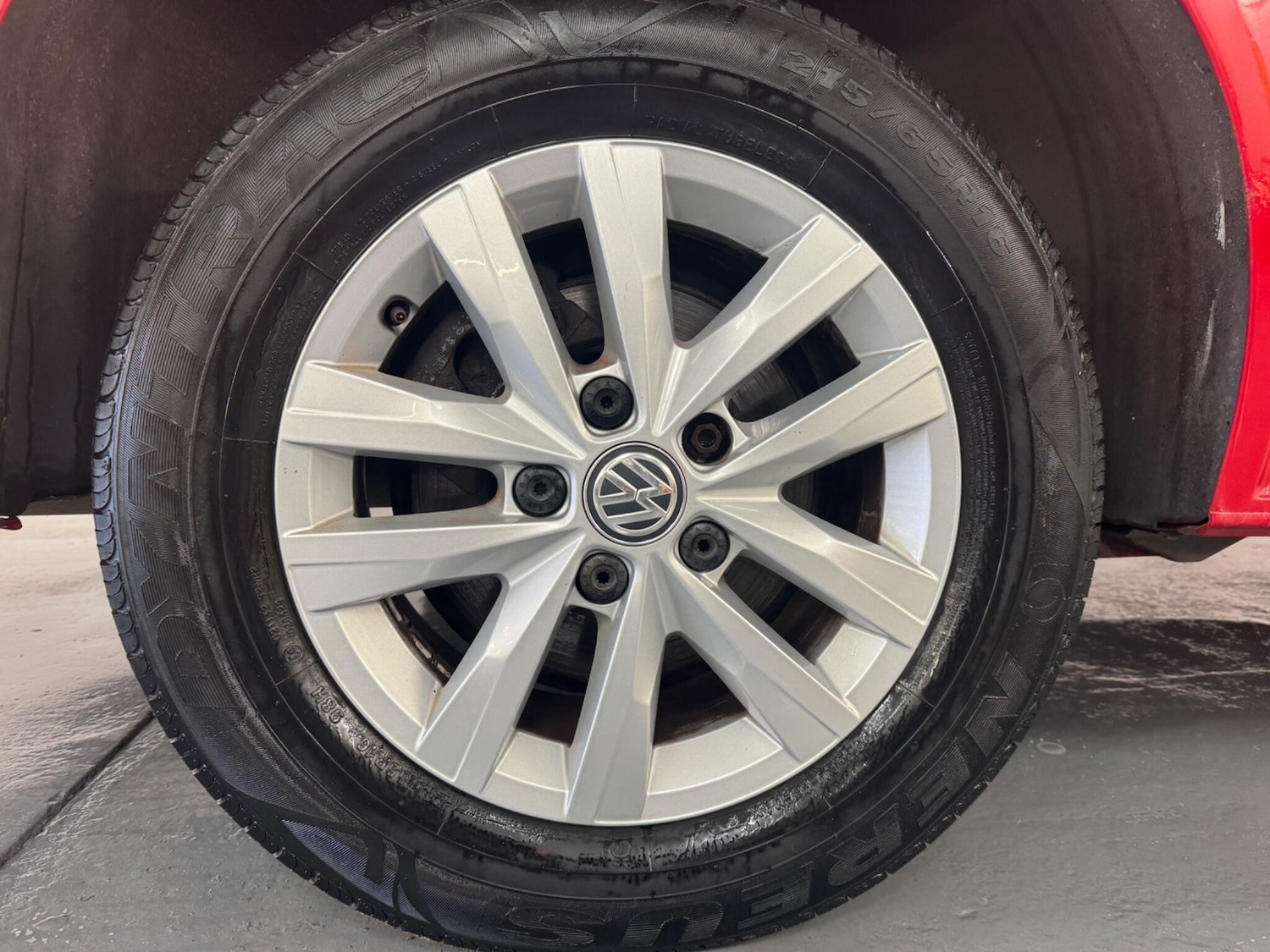 Used Volkswagen Caravelle 2017 for sale - 76499999: Photo 40