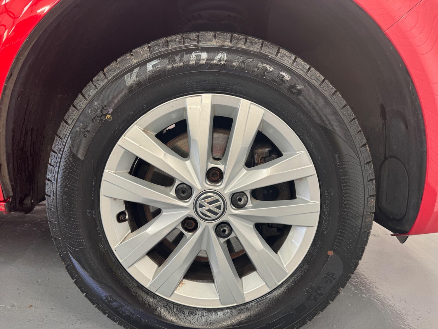 Used Volkswagen Caravelle 2017 for sale - 76499999: Photo 41