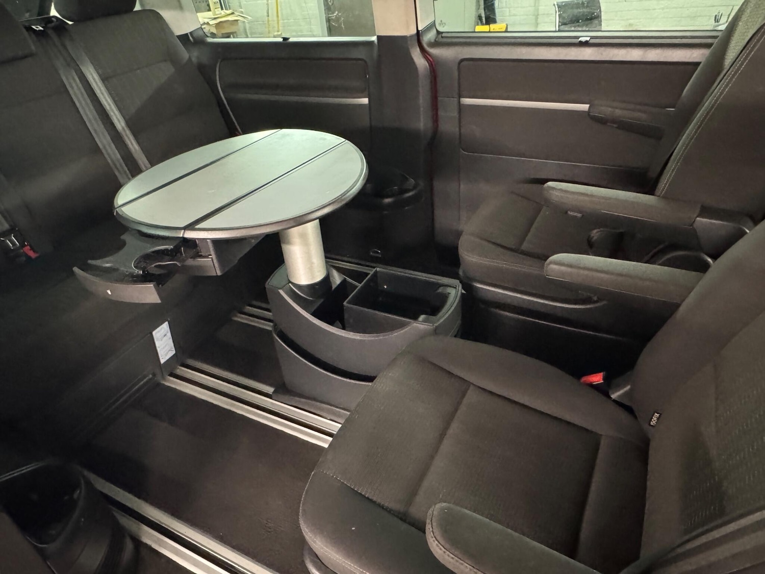 Used Volkswagen Caravelle 2017 for sale - 76499999: Photo 45