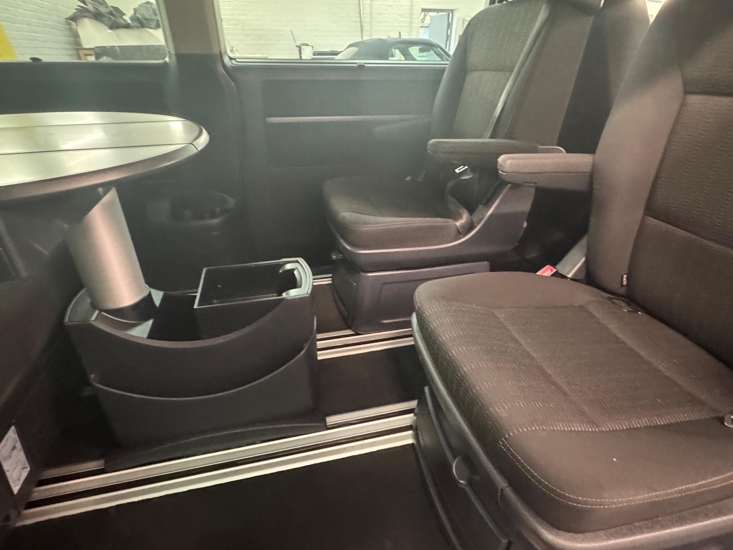 Used Volkswagen Caravelle 2017 for sale - 76499999: Photo 50