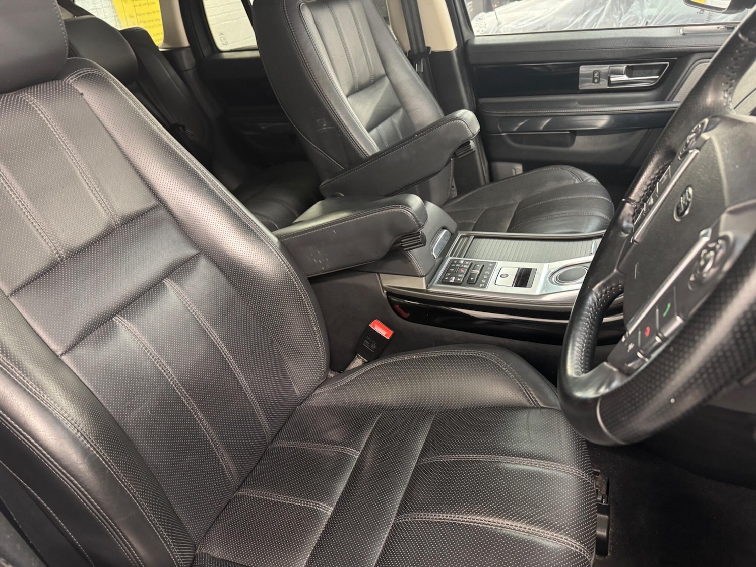 Used Land Rover Range Rover Sport 2011 for sale - 76765382: Photo 11