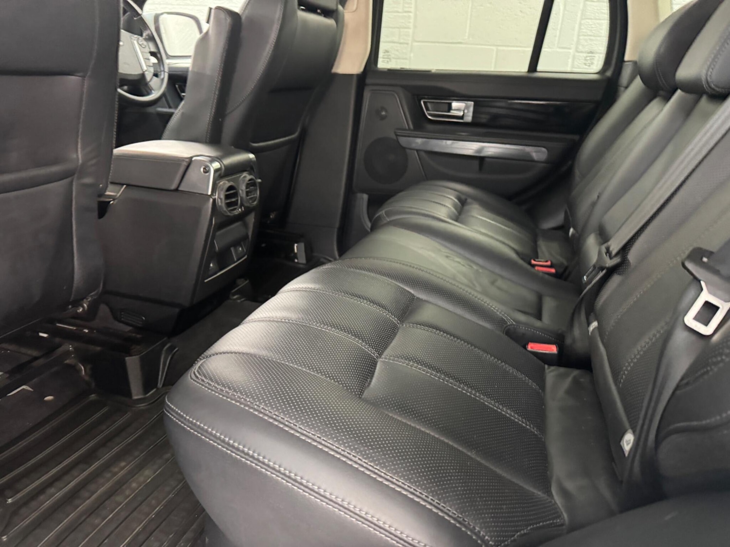 Used Land Rover Range Rover Sport 2011 for sale - 76765382: Photo 15