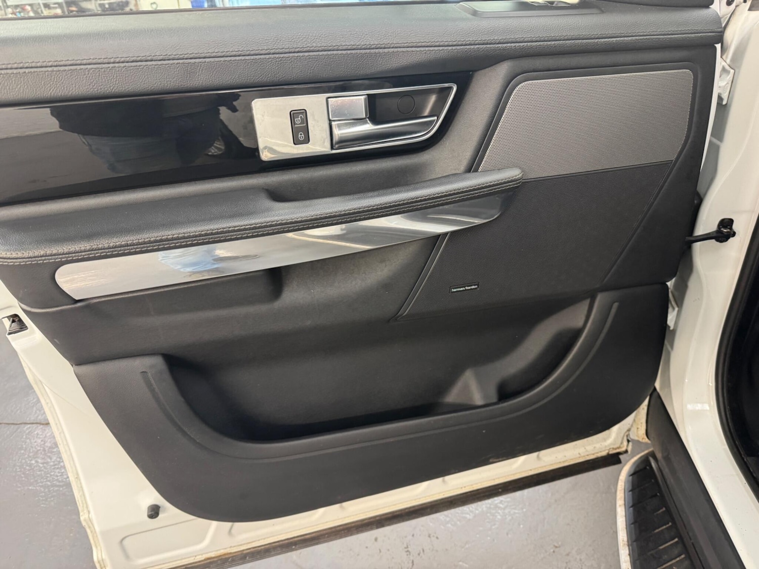 Used Land Rover Range Rover Sport 2011 for sale - 76765382: Photo 21