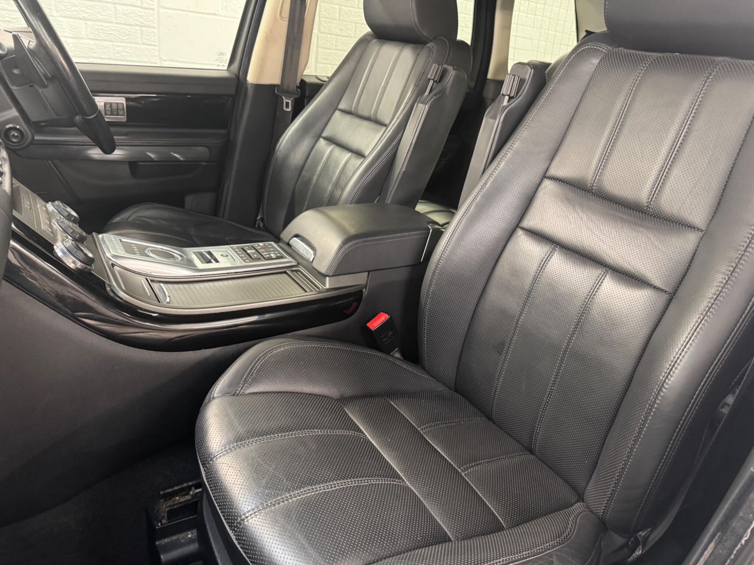 Used Land Rover Range Rover Sport 2011 for sale - 76765382: Photo 29