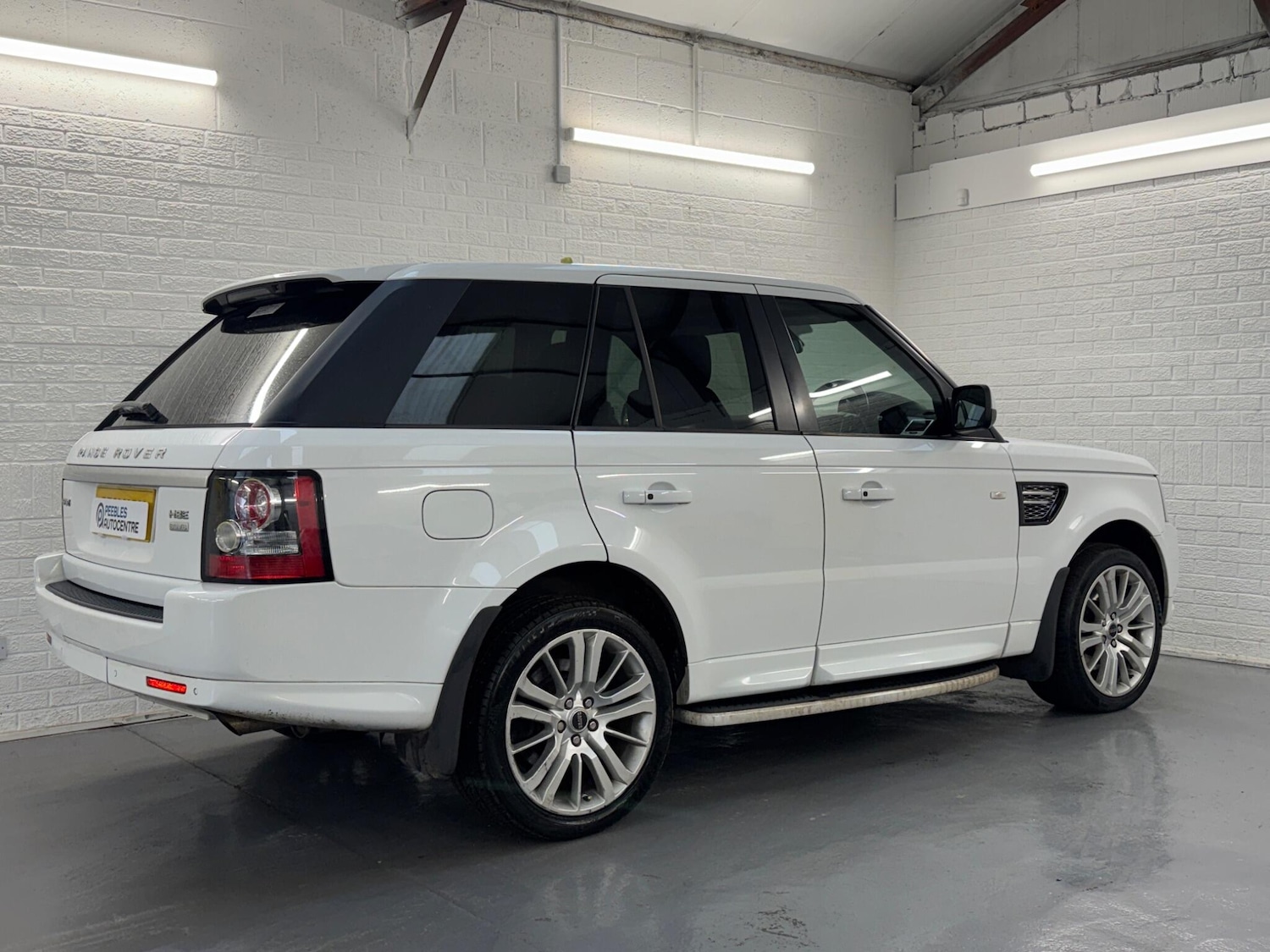 Used Land Rover Range Rover Sport 2011 for sale - 76765382: Photo 9