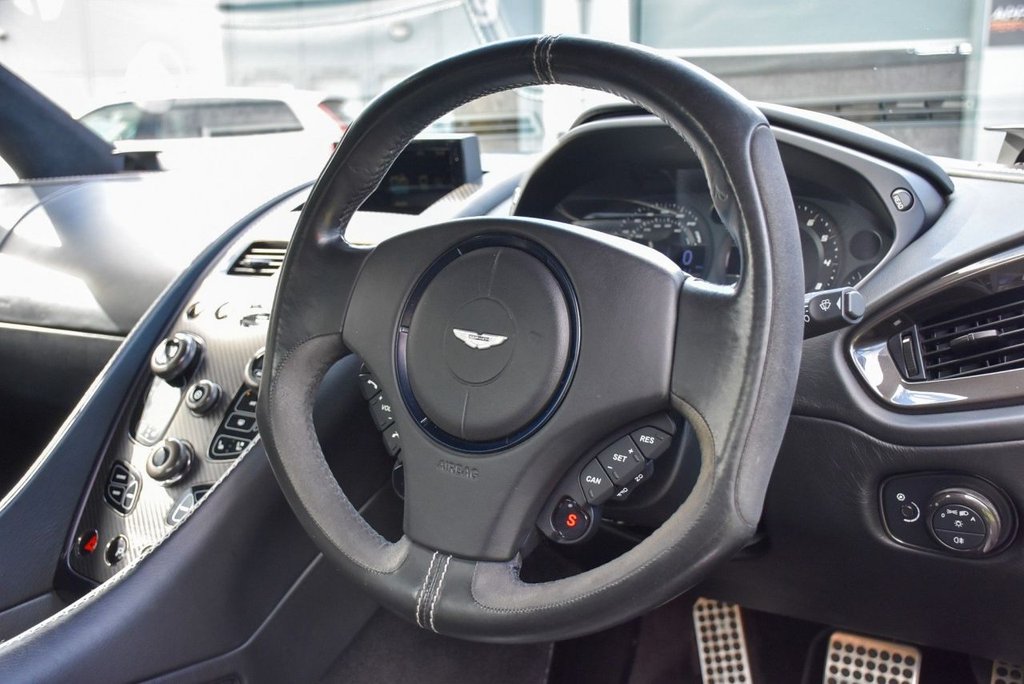 Used Aston Martin Vanquish 2013 for sale - 77971551: Photo 3