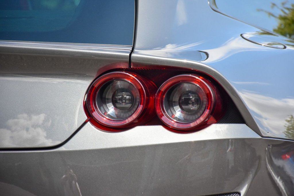 Used Ferrari GTC4Lusso 2017 for sale - 77153647: Photo 10