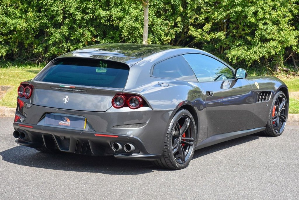Used Ferrari GTC4Lusso 2017 for sale - 77153647: Photo 13