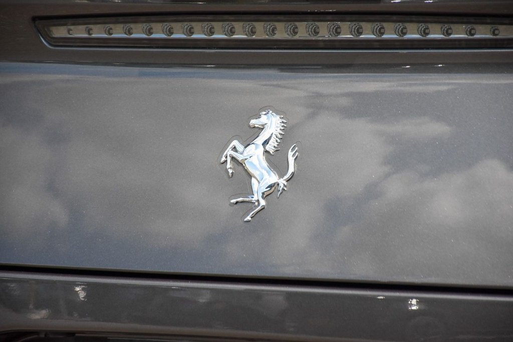 Used Ferrari GTC4Lusso 2017 for sale - 77153647: Photo 19