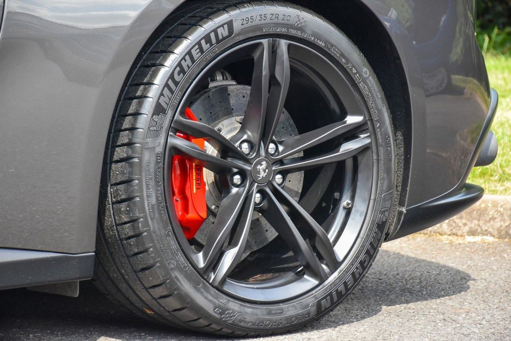 Used Ferrari GTC4Lusso 2017 for sale - 77153647: Photo 22