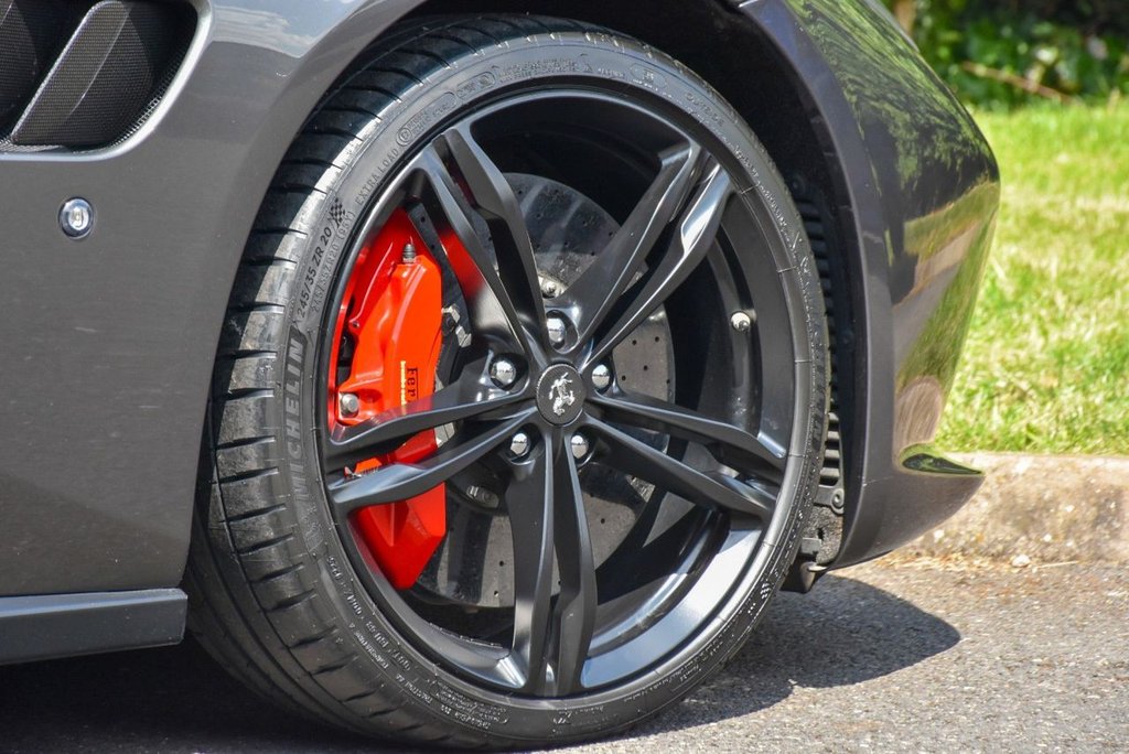 Used Ferrari GTC4Lusso 2017 for sale - 77153647: Photo 27