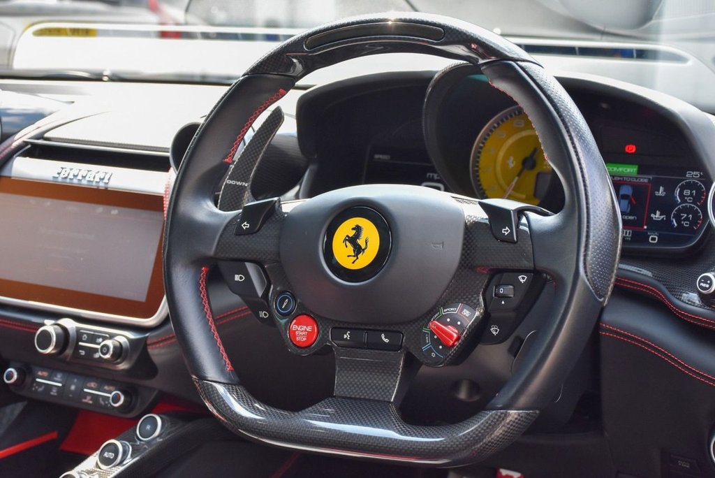 Used Ferrari GTC4Lusso 2017 for sale - 77153647: Photo 3