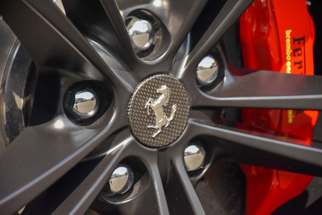 Used Ferrari GTC4Lusso 2017 for sale - 77153647: Photo 30