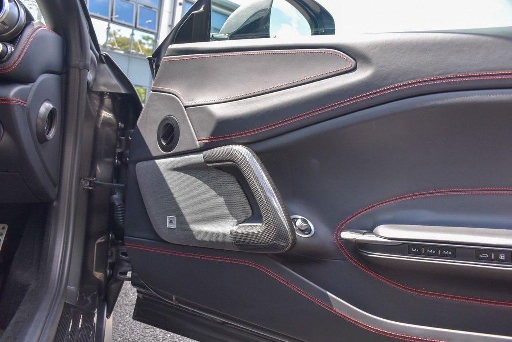 Used Ferrari GTC4Lusso 2017 for sale - 77153647: Photo 36