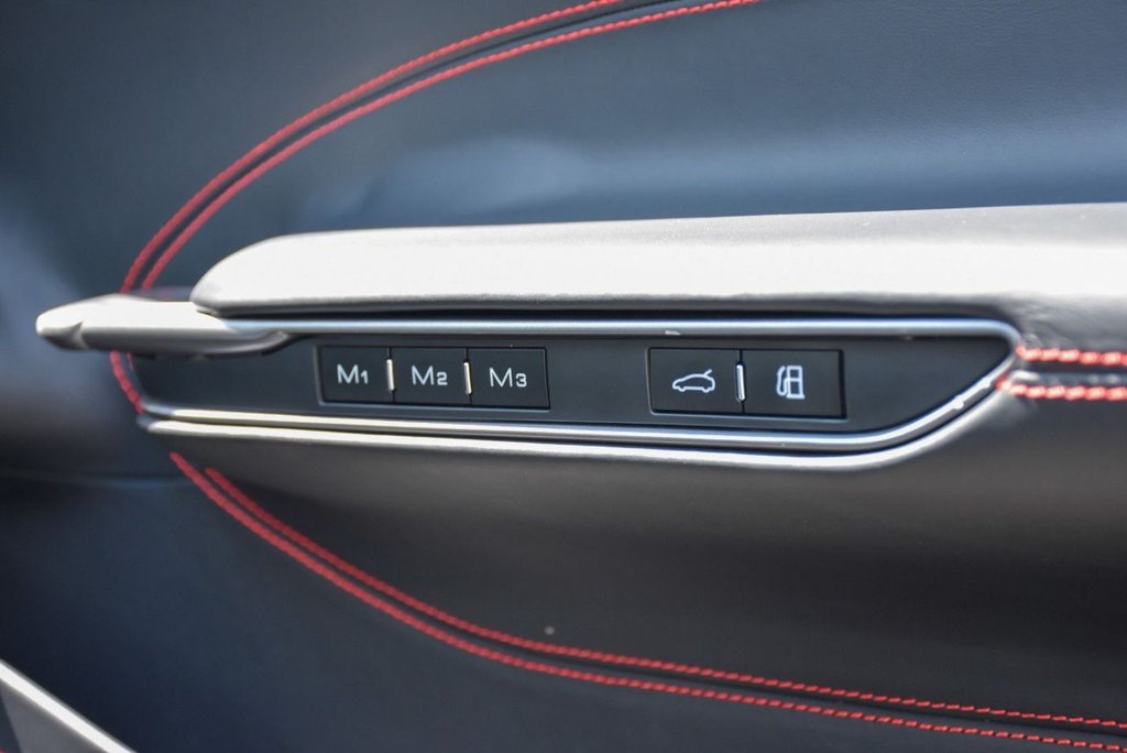 Used Ferrari GTC4Lusso 2017 for sale - 77153647: Photo 39