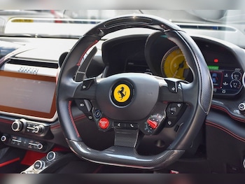 Used Ferrari GTC4Lusso 2017 for sale - 77153647: Photo