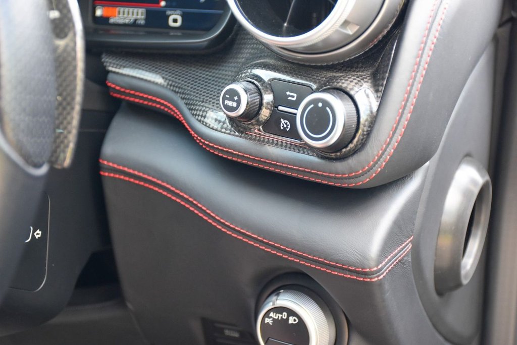 Used Ferrari GTC4Lusso 2017 for sale - 77153647: Photo 41