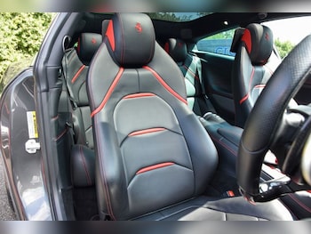 Used Ferrari GTC4Lusso 2017 for sale - 77153647: Photo