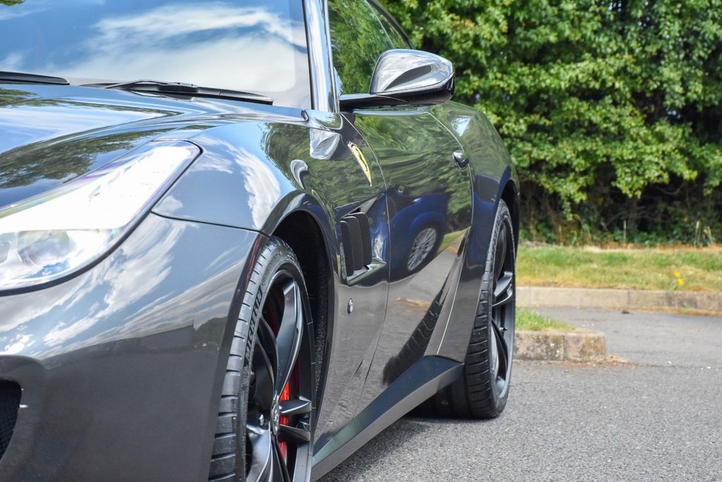 Used Ferrari GTC4Lusso 2017 for sale - 77153647: Photo 7