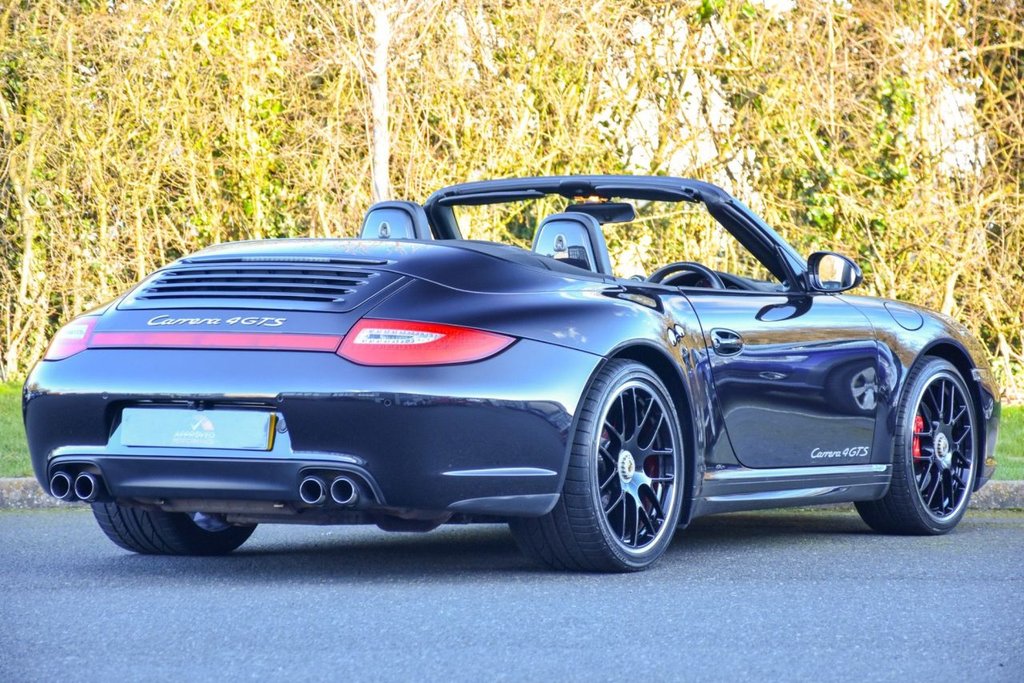 Used Porsche 911 2012 for sale - 76685991: Photo 2