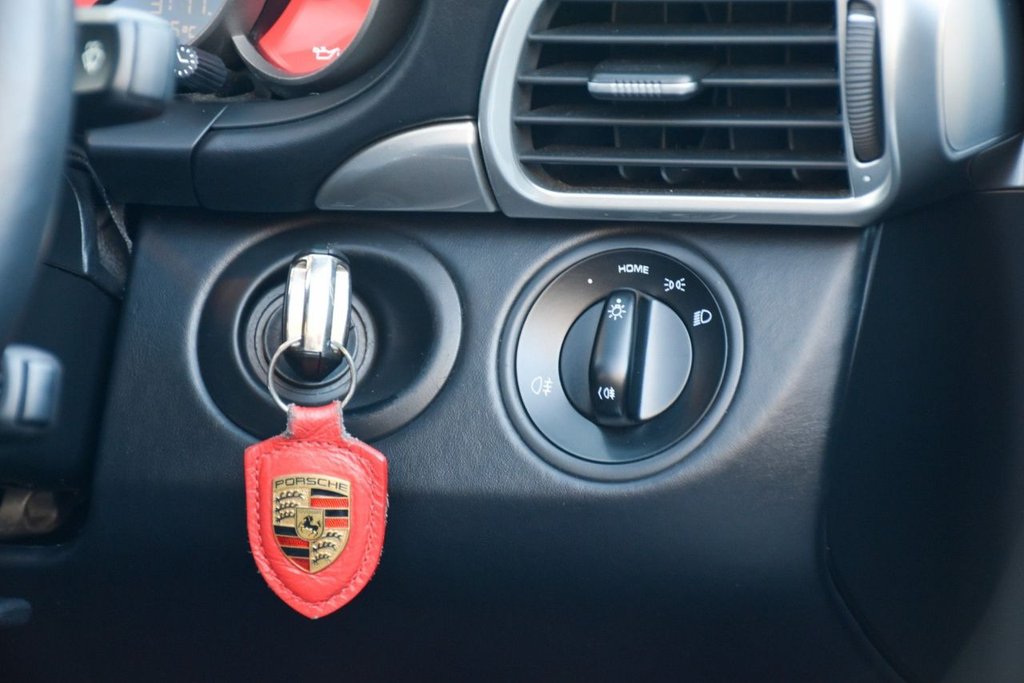 Used Porsche 911 2012 for sale - 76685991: Photo 38