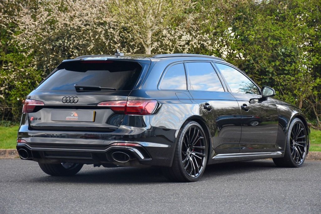 Used Audi RS4 Avant 2021 for sale - 78082227: Photo 2