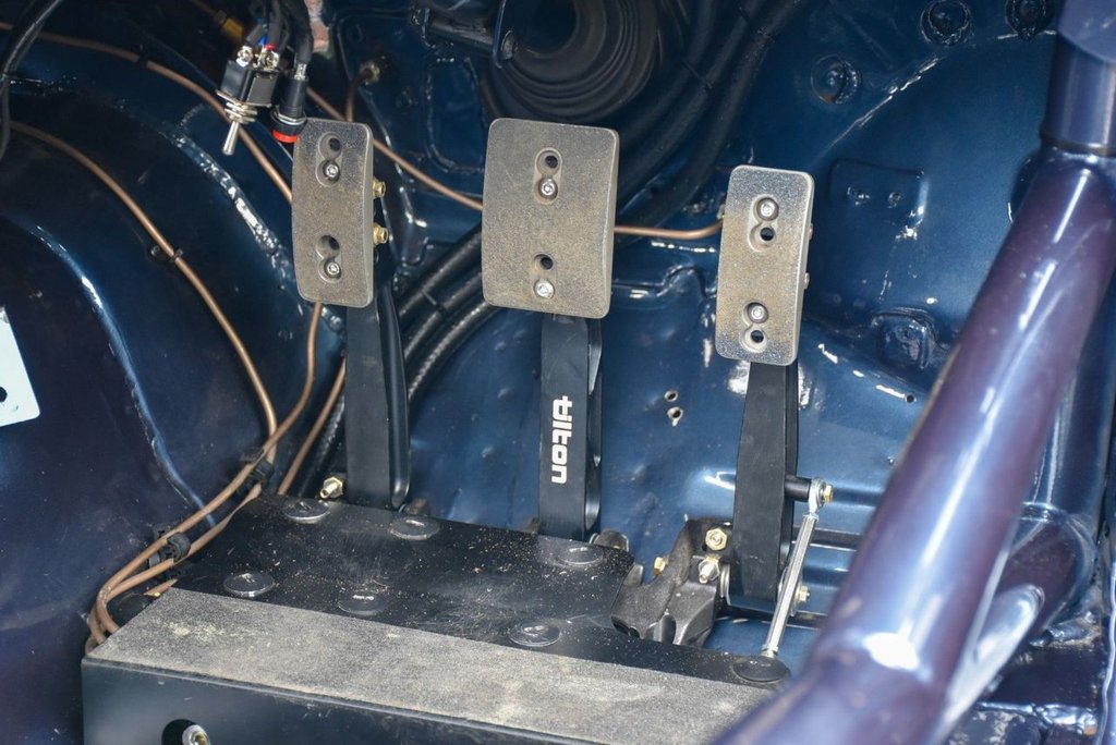 Vehicle 33