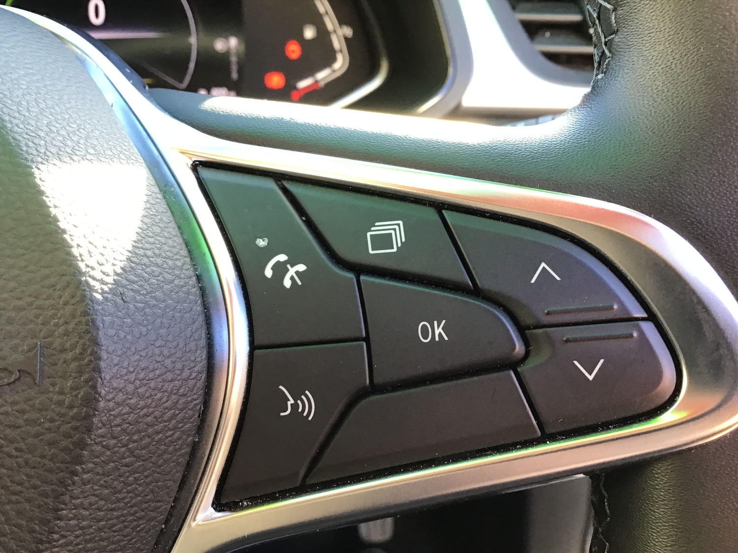 Used Renault Captur 2023 for sale - 76760743: Photo 21