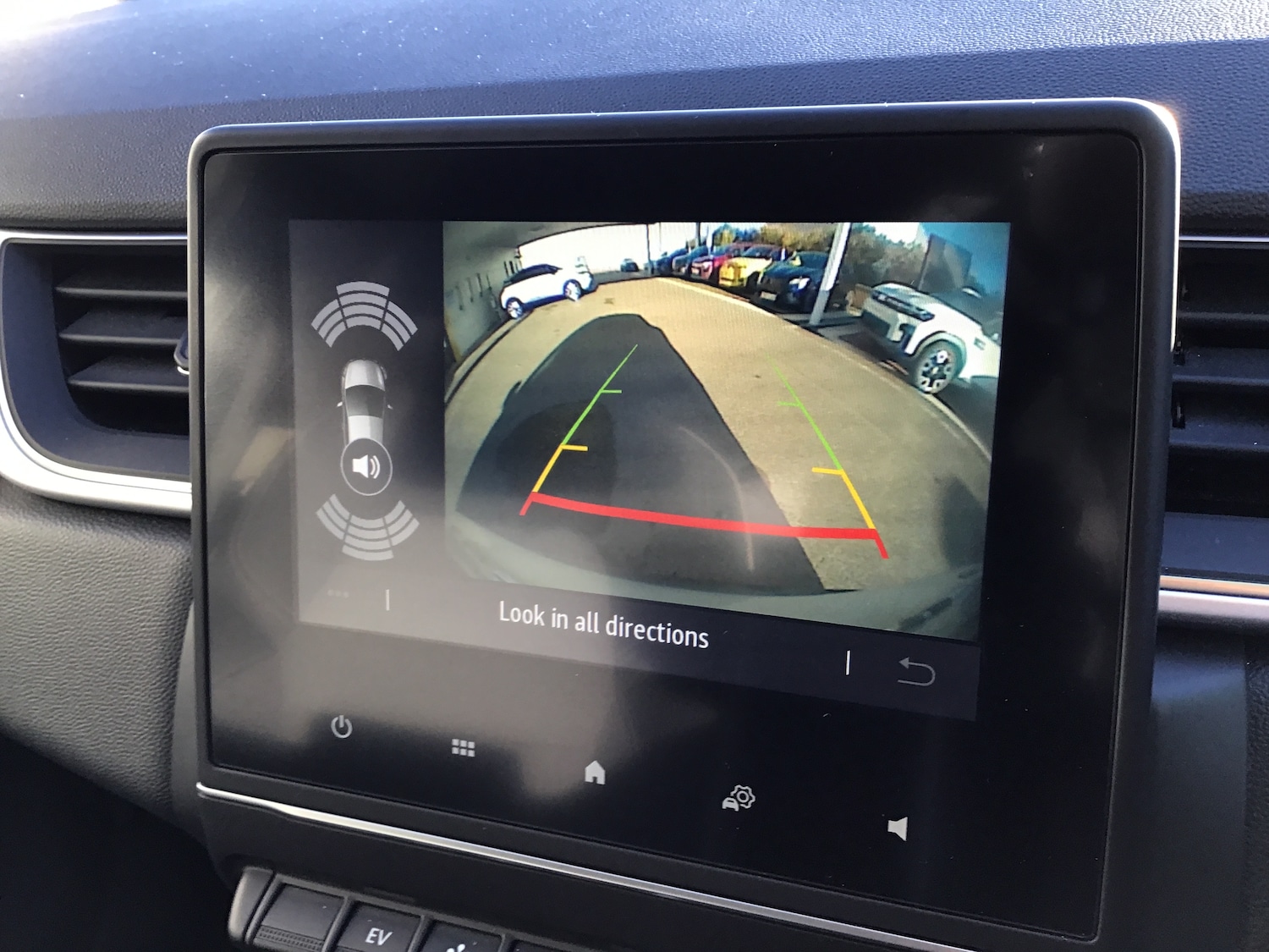 Used Renault Captur 2023 for sale - 76760743: Photo 25