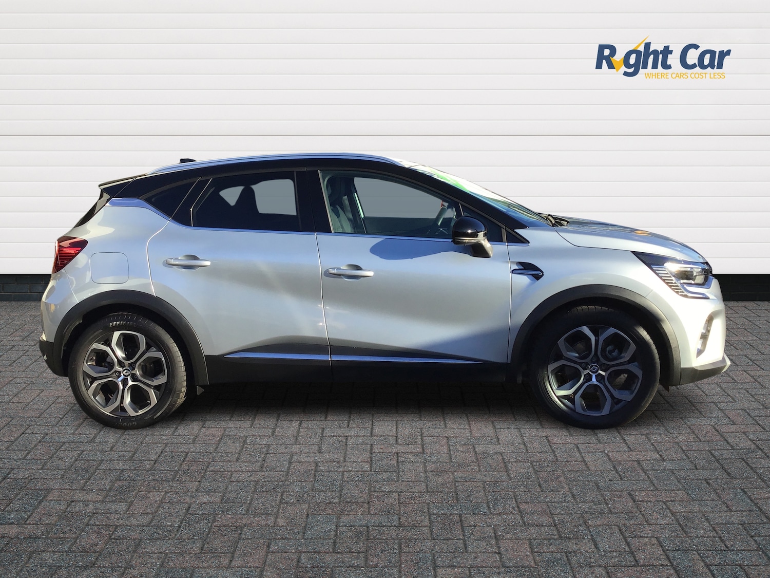Used Renault Captur 2023 for sale - 76760743: Photo 4