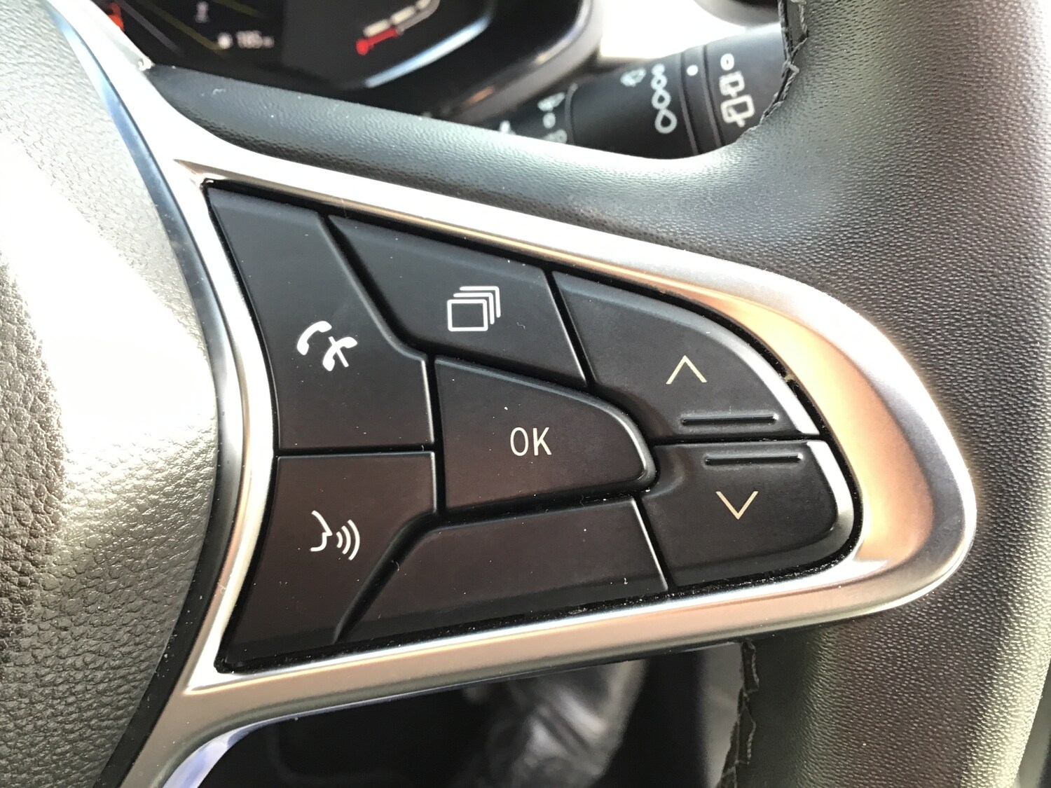 Used Renault Captur 2023 for sale - 78207019: Photo 22