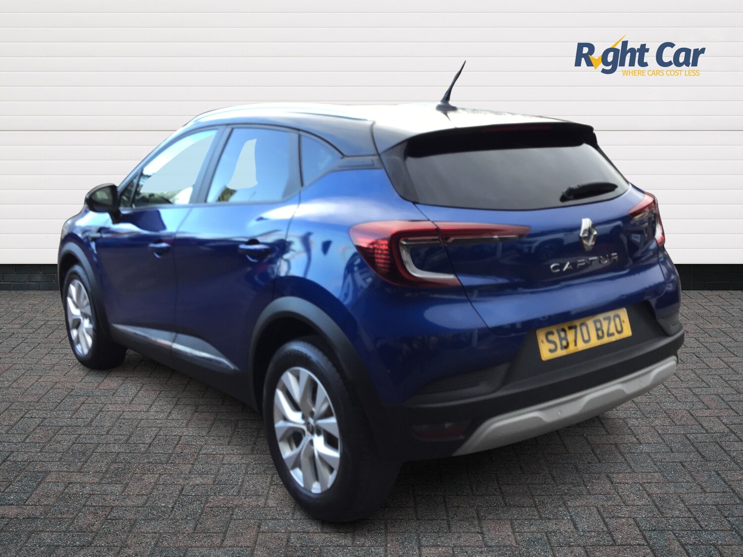 Used Renault Captur 2020 for sale - 76745399: Photo 3