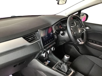 Used Renault Captur 2020 for sale - 79294094: Photo