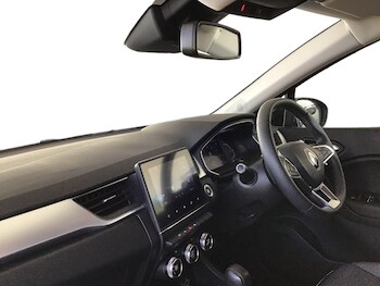 Used Renault Captur 2021 for sale - 79294086: Photo