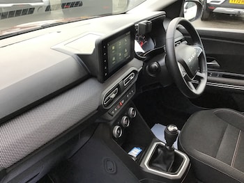 Used Dacia Jogger 2023 for sale - 76954500: Photo