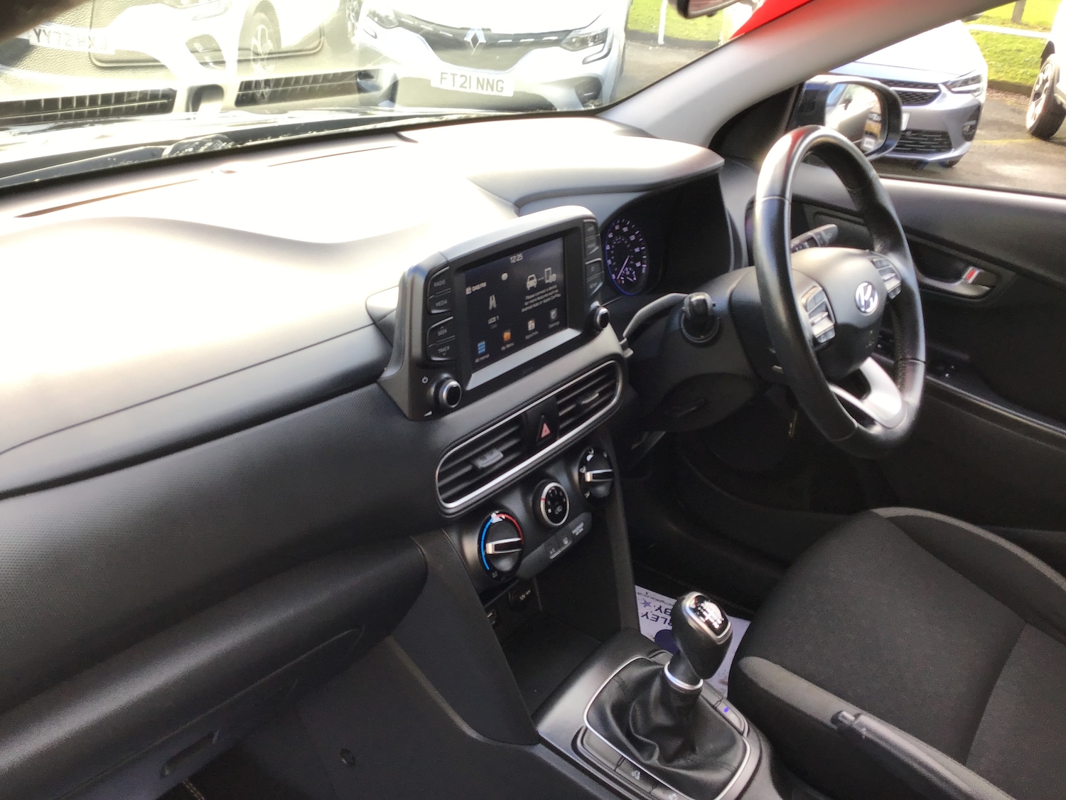 Used Hyundai KONA 2019 for sale - 76691627: Photo 2