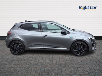 Used Renault Clio 2023 for sale - 75389841: Photo