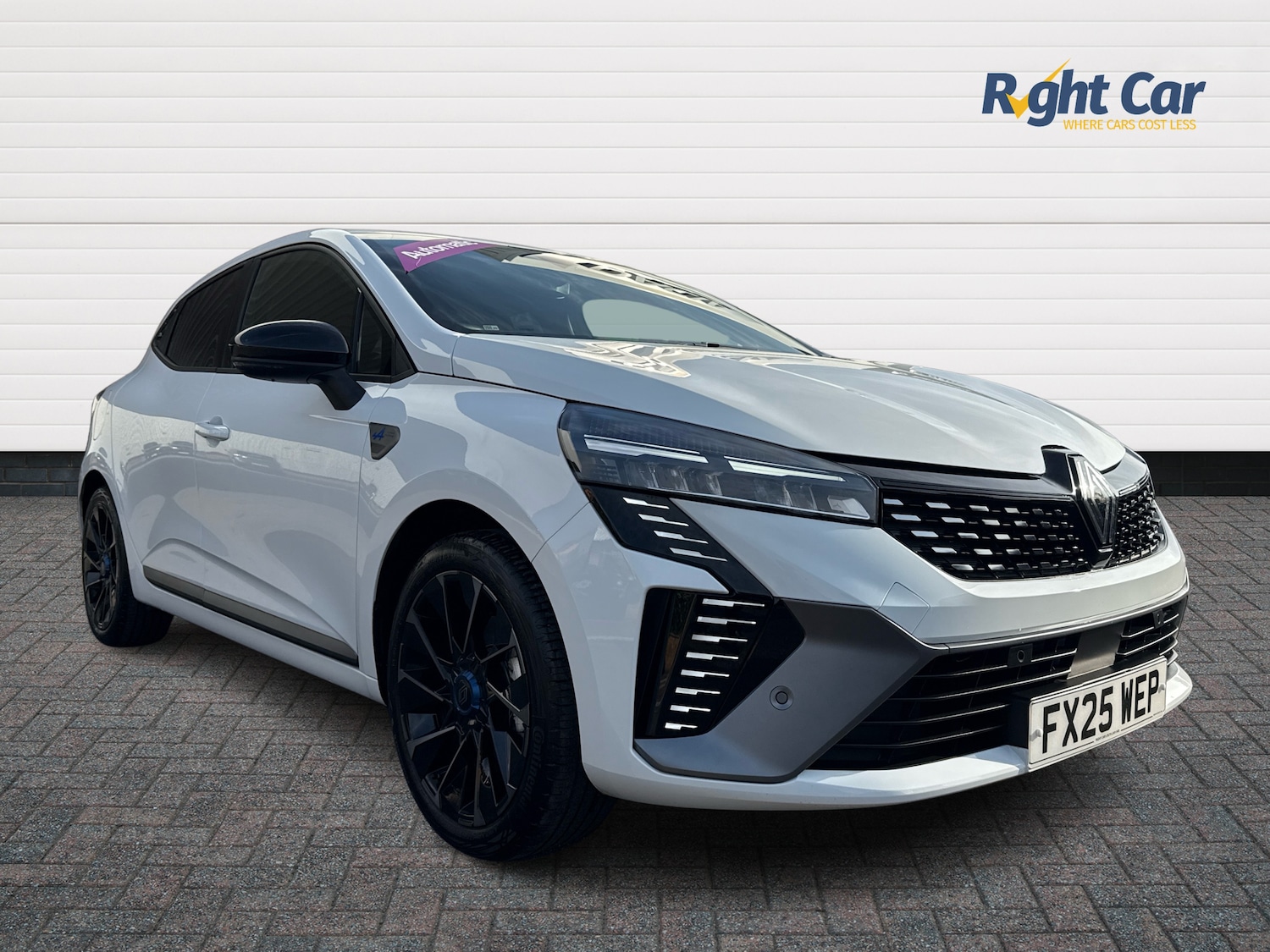 Used Renault Clio 2025 for sale - 76155297: Photo 1