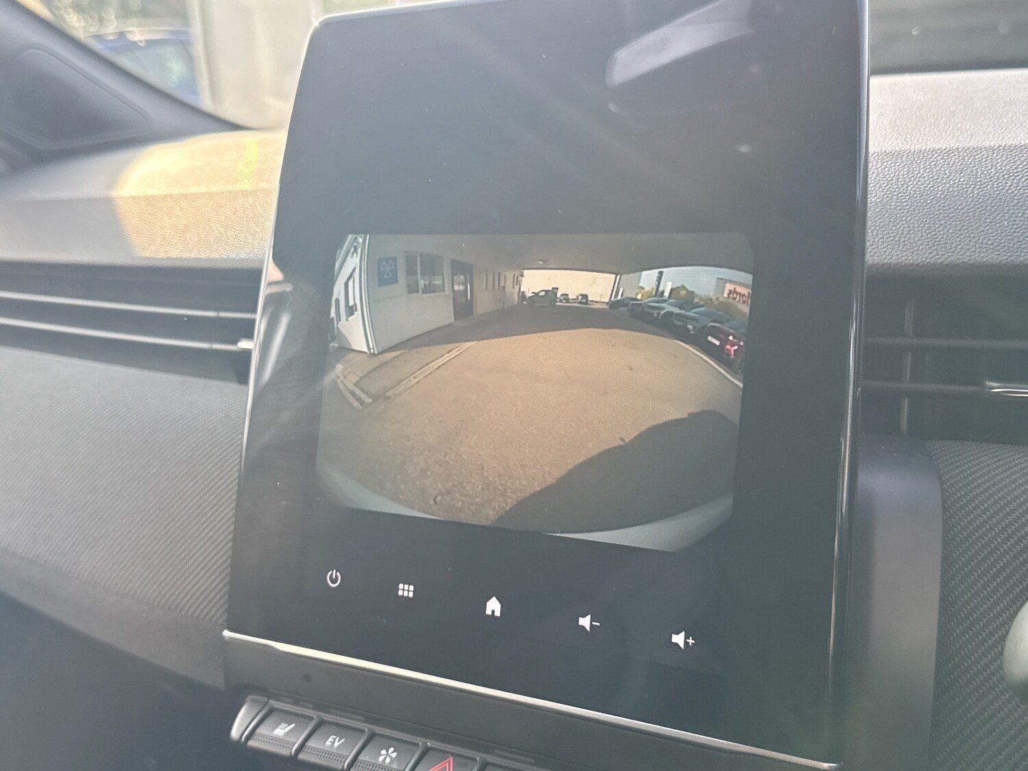 Used Renault Clio 2025 for sale - 76155297: Photo 18