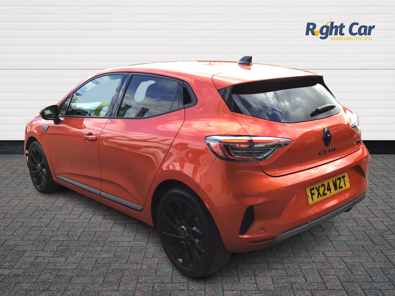 Used Renault Clio 2024 for sale - 77826590: Photo 3