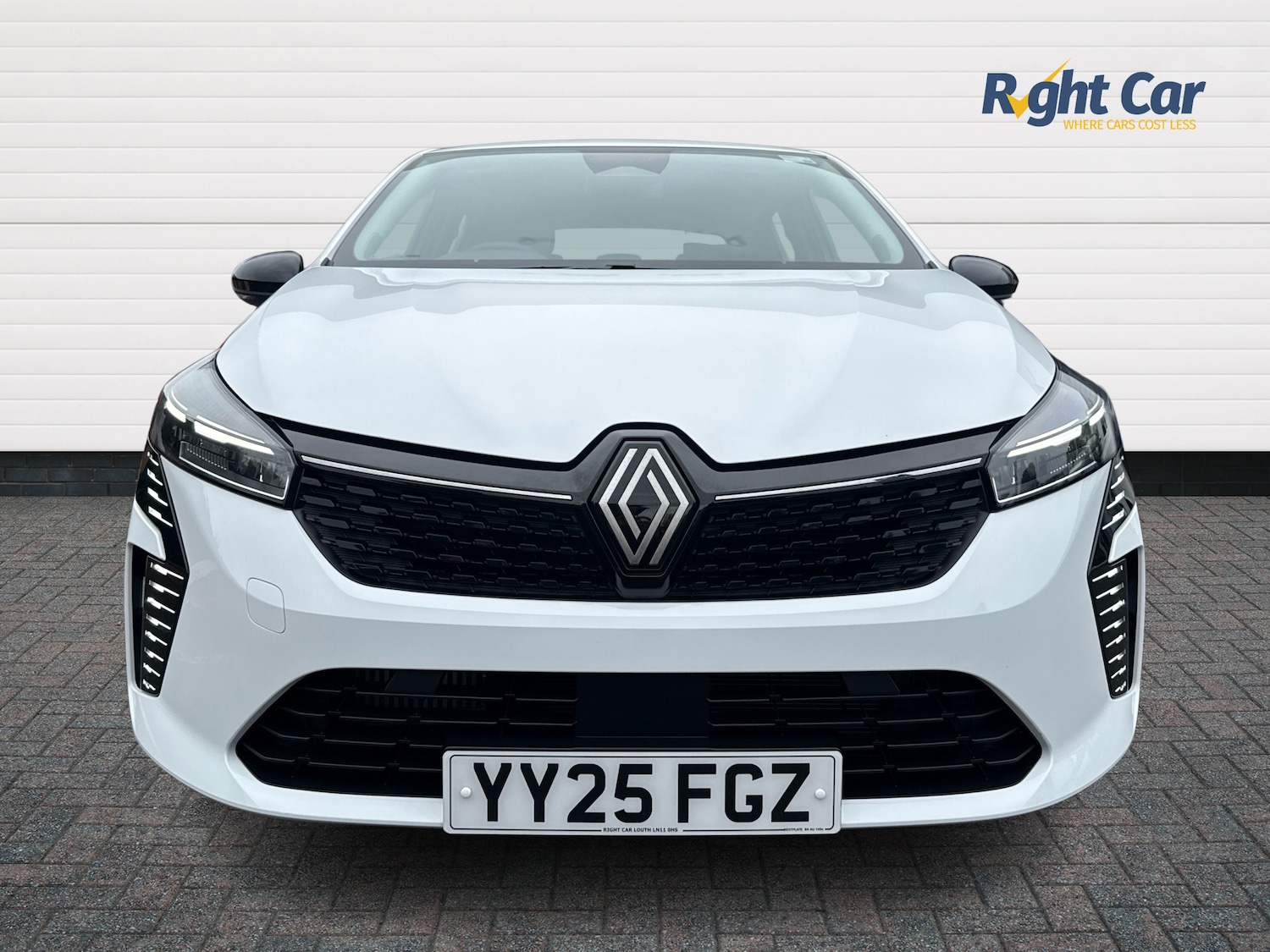 Used Renault Clio 2025 for sale - 76140730: Photo 7