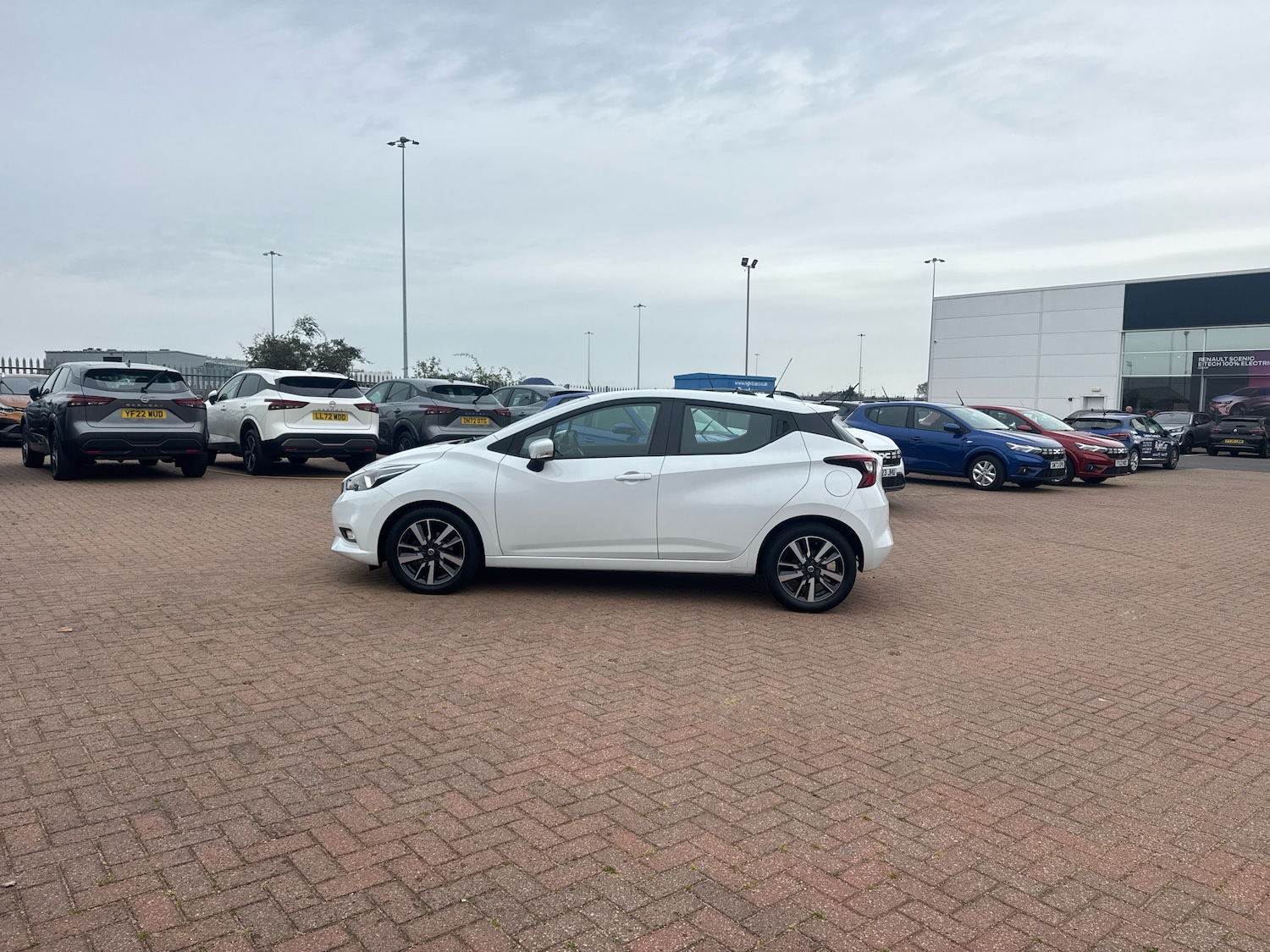 Used Nissan Micra 2017 for sale - 76140726: Photo 13