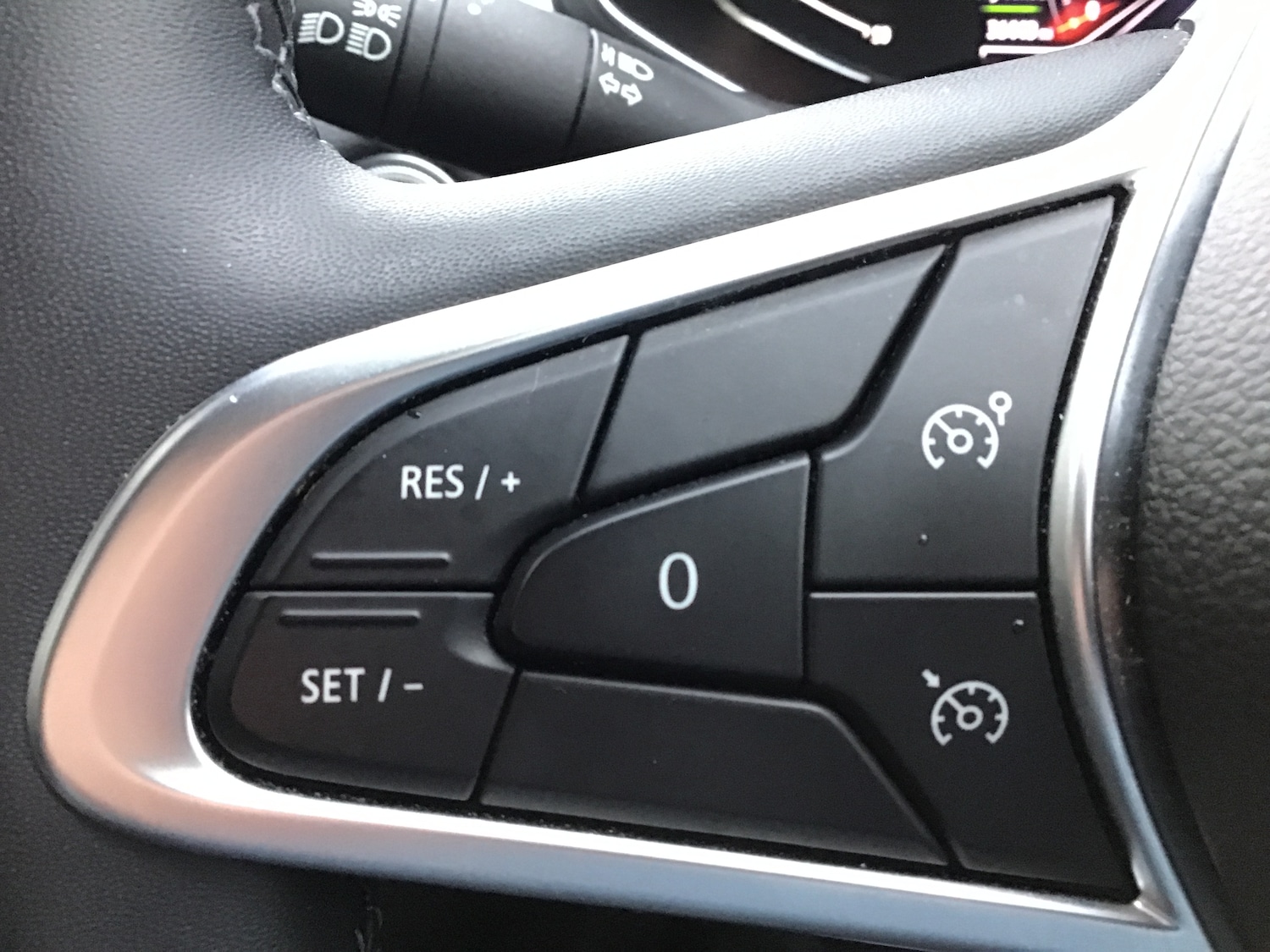 Used Renault Captur 2022 for sale - 76745398: Photo 20