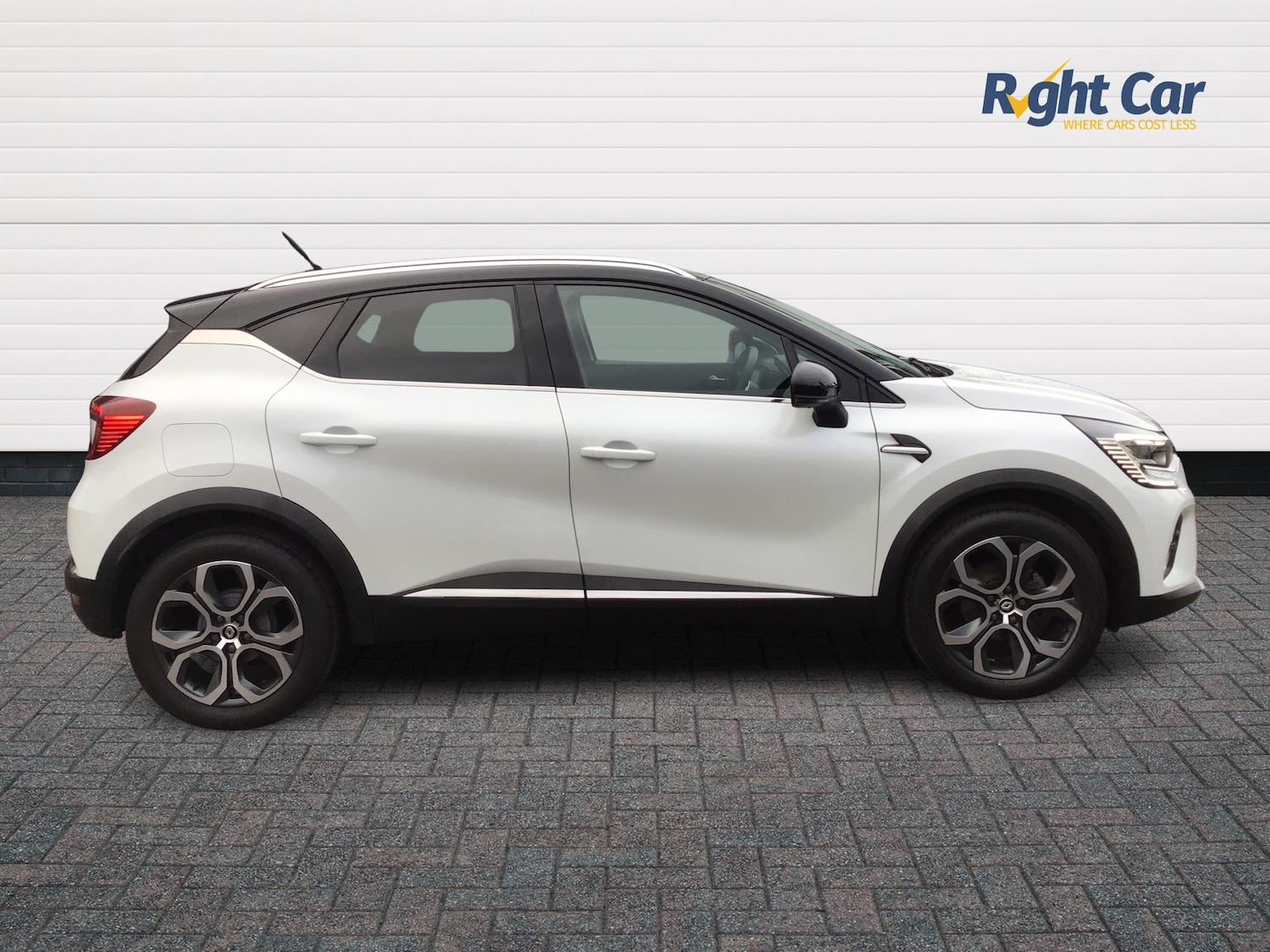 Used Renault Captur 2022 for sale - 76745398: Photo 4