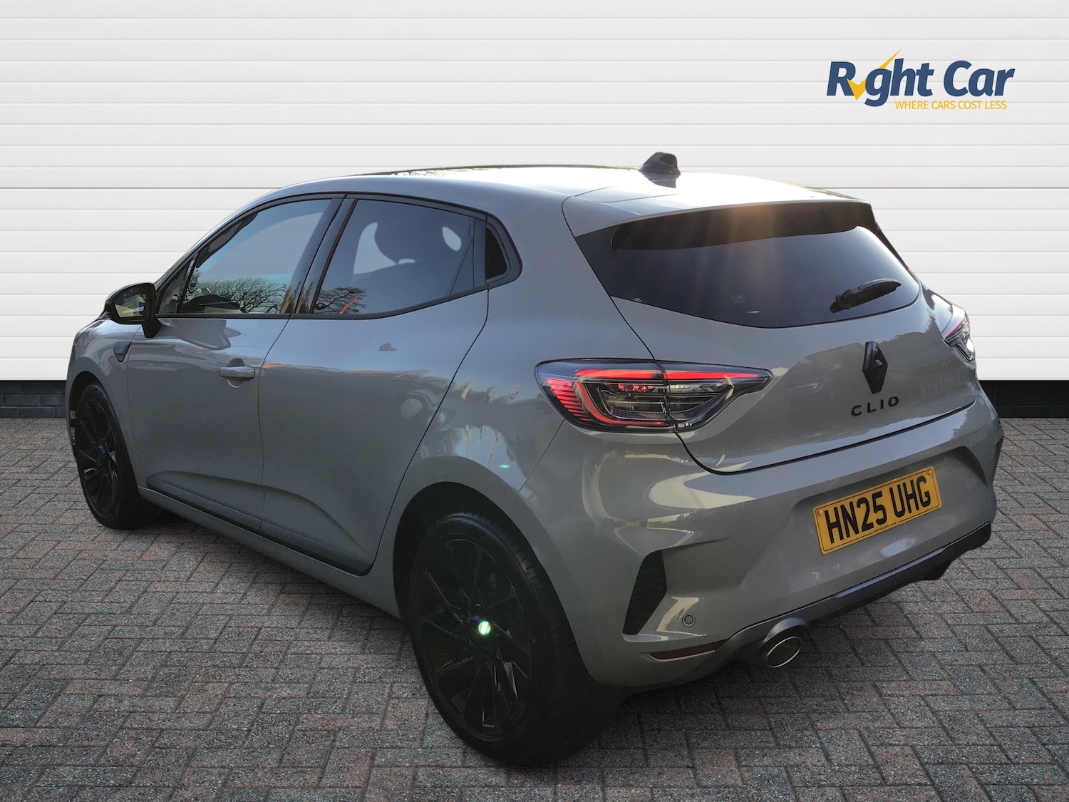Used Renault Clio 2025 for sale - 77018394: Photo 3